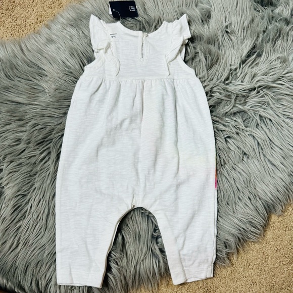 Gap colorful one piece | NWT | - Picture 5 of 7